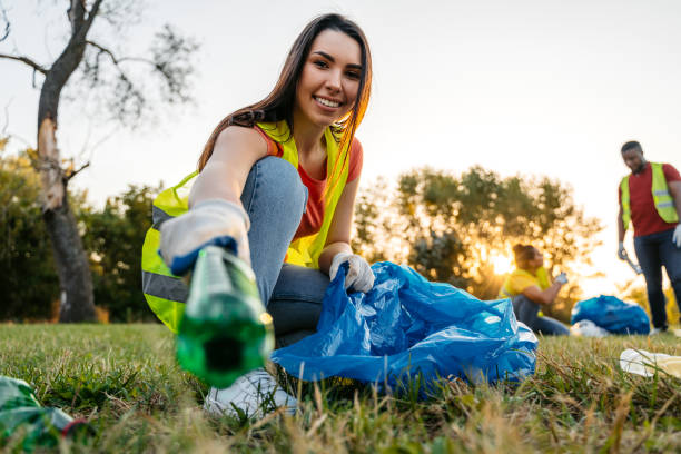 Best Yard Waste Removal  in Geneva, IL